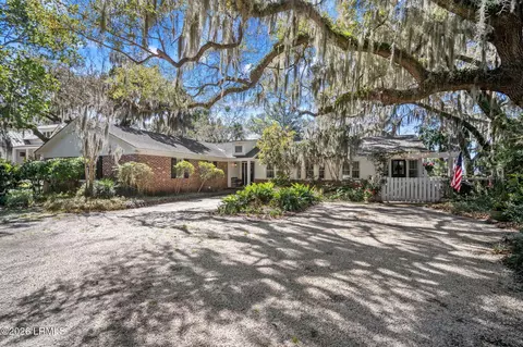 115 S Hermitage Rd, Beaufort, SC 29902