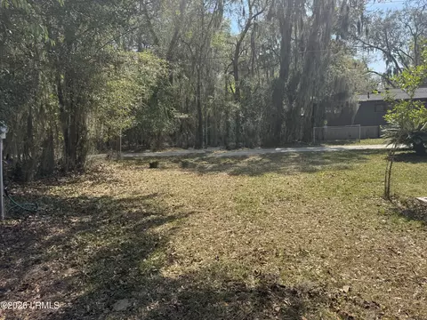 15 Estrolita St, Saint Helena Island, SC 29920
