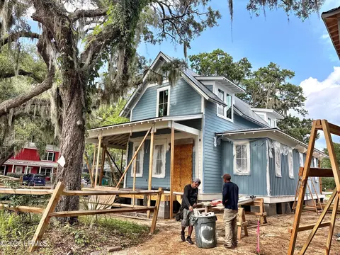 1308 London Ave, Port Royal, SC 29935