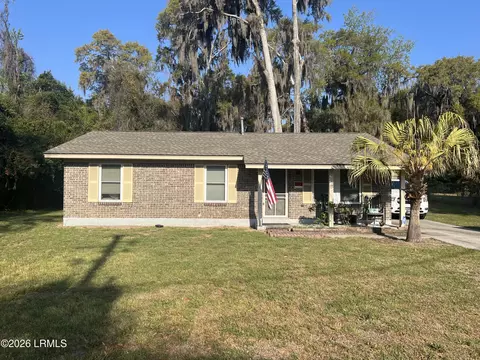 1639 Old Shell Rd, Port Royal, SC 29935