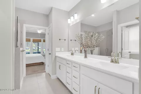 Bath - 248 Bleecker St S, Bluffton, SC 29910 photo 2 of 5