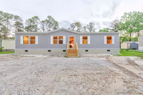 83 Bailey Cir, Seabrook, SC 29940