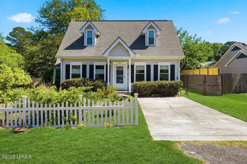 2907 Riverside Dr, Beaufort, SC 29902