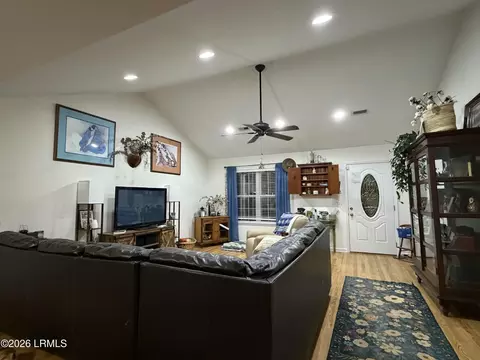 705 Holly St W, Hampton, SC 29924 photo 3