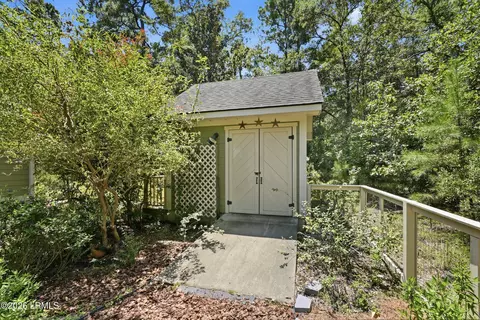 Exterior - 23 Dove Tree Ln, Bluffton, SC 29910 photo 11 of 13