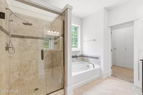 Bath - 23 Dove Tree Ln, Bluffton, SC 29910 photo 2 of 3