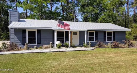 46 Mroz Rd, Beaufort, SC 29906