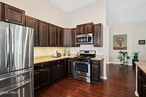 Kitchen - 19 Freedom Trl, Bluffton, SC 29910 photo 2 of 3