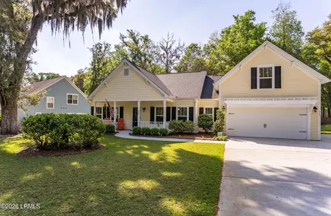 215 Black Skimmer Dr W, Beaufort, SC 29907