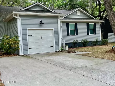 7 Canopy Ln, Saint Helena Island, SC 29920