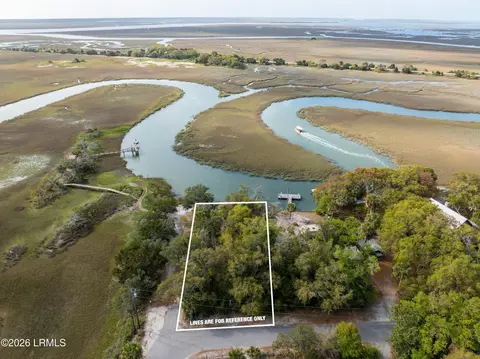 82 Inglewood Cir, Saint Helena Island, SC 29920