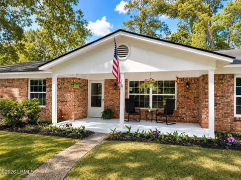 4027 Shell Point Rd, Beaufort, SC 29906
