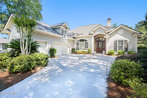 4 Catamaran Ln, Bluffton, SC 29909