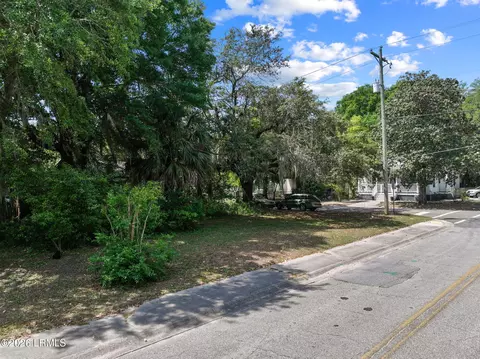 1114 Congress St, Beaufort, SC 29902