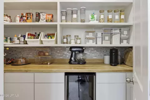 Kitchen - 30 Windmill Ln, Bluffton, SC 29909 photo 3 of 3