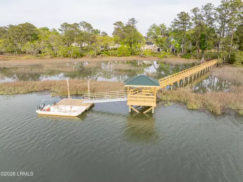 1073 Otter Cir, Beaufort, SC 29902