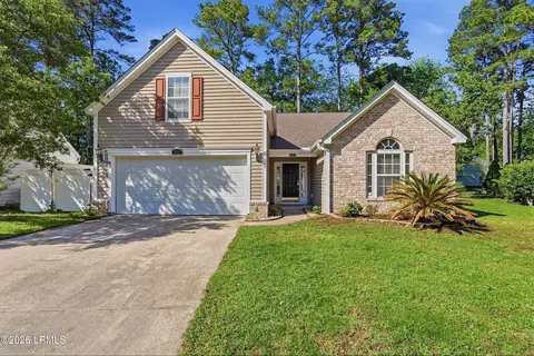 201 Cotton Field Ln E, Bluffton, SC 29910