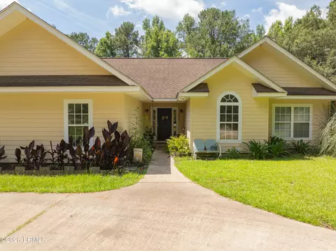 97 Terry Ln, Yemassee, SC 29945