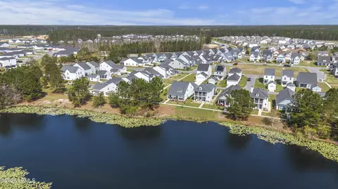 10 Garden Isle Ln, Hardeeville, SC 29927