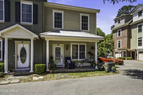 55 Battery Creek Club Dr, Beaufort, SC 29902