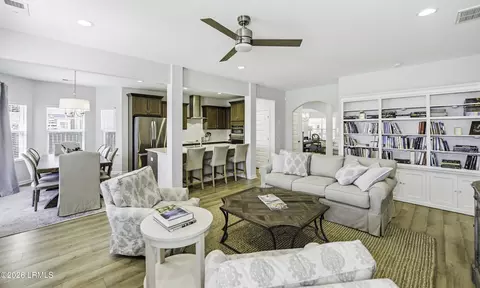 155 Thistle Ln, Beaufort, SC 29907