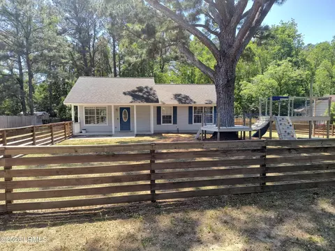 21 Lisbon Way, Beaufort, SC 29907
