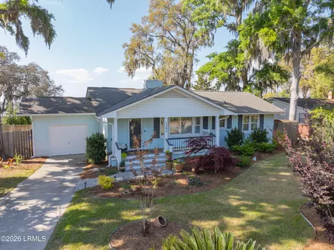 2204 Wilson Dr, Beaufort, SC 29902
