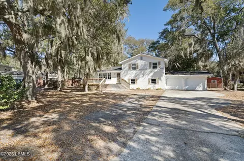 507 Mystic Dr E, Beaufort, SC 29902