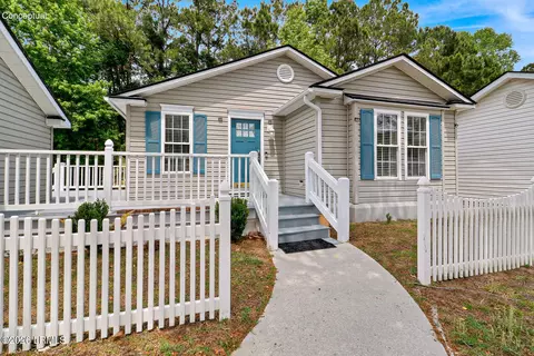 11 Sparpole Ln, Bluffton, SC 29910