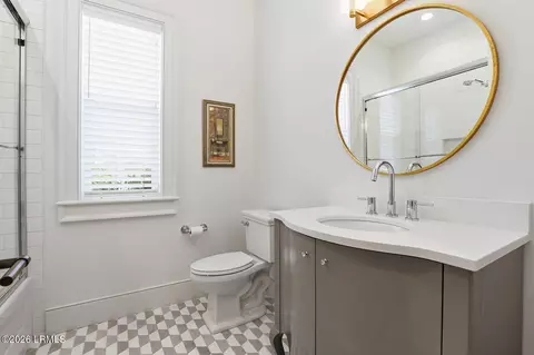 Bath - 493 Flatwater Dr, Bluffton, SC 29910 photo 7 of 10