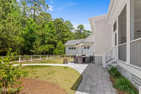 Exterior - 17 Blue Dasher Ln, Bluffton, SC 29909 photo 8 of 14