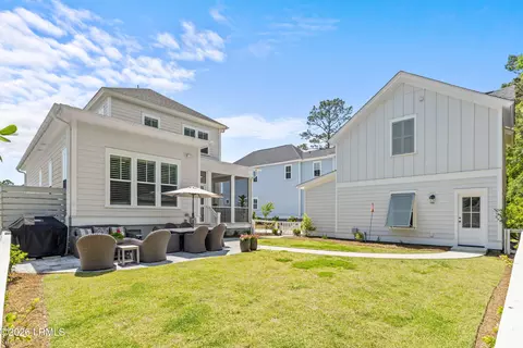 Exterior - 17 Blue Dasher Ln, Bluffton, SC 29909 photo 9 of 14