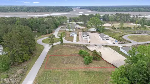 1174 Settings Dr E, Yemassee, SC 29945