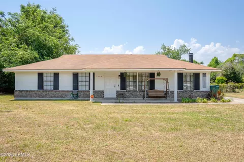 708 Dawn St, Beaufort, SC 29906