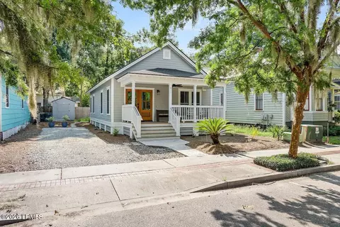 811 Bladen St, Beaufort, SC 29902