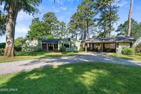50 Meridian Rd, Beaufort, SC 29907