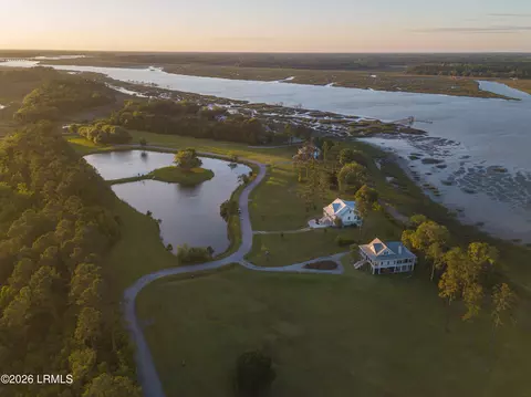 39 Reserve Dr, Seabrook, SC 29940