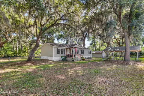 122 Bonaire Cir S, Beaufort, SC 29906