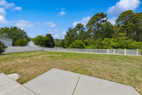 Exterior - 3 Lakeside Dr, Bluffton, SC 29910 photo 3 of 7