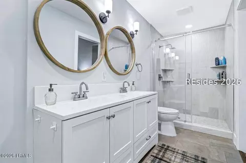 Bath - 3 Lakeside Dr, Bluffton, SC 29910 photo 2 of 3