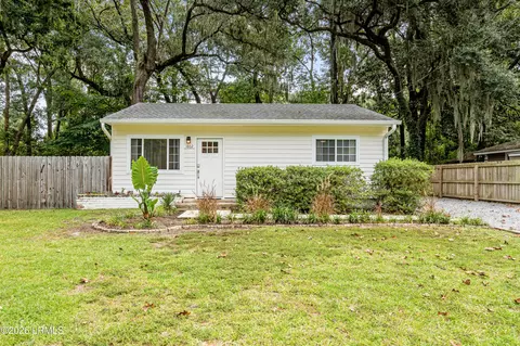 1802 Battery Park Dr, Port Royal, SC 29935