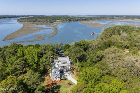 700 Distant Island Dr, Beaufort, SC 29907
