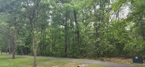 66 Bull Point Dr, Seabrook, SC 29940