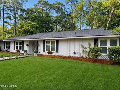 94 Thomas Sumter St, Beaufort, SC 29907