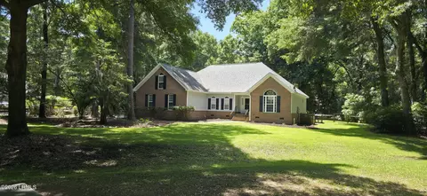 85 Walling Grove Rd, Beaufort, SC 29907