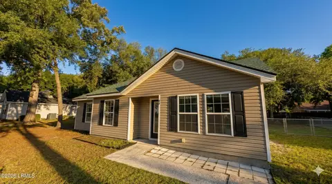 43 Southern Magnolia Dr, Beaufort, SC 29907