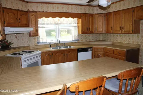 Kitchen - 1041 4th St E, Estill, SC 29918 photo 2 of 2