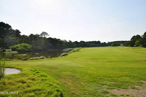 129 Dolphin Point Dr, Beaufort, SC 29907