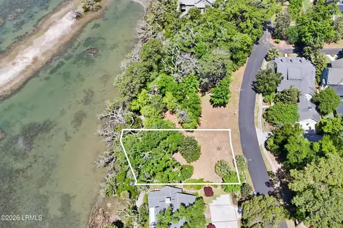 126 Gautier Pl, Beaufort, SC 29902