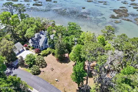 126 Gautier Pl, Beaufort, SC 29902